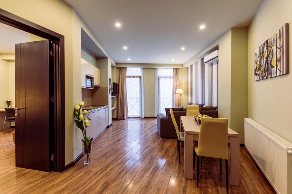 Sani Apart Hotel Тбилиси Экстерьер фото